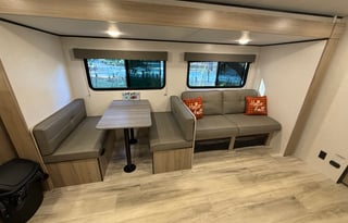 2025 Coleman Light with Bunkhouse