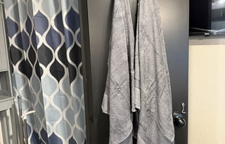 The Wandering Wolf 23 ft Black Label