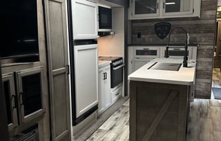 2022 Venture SportTrek HAL685