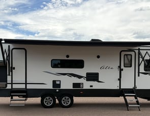 EAST TO WEST Alta 3150KBH