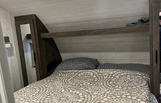 Memory Maker Bunkhouse for Family and Friends