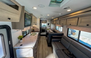 S-13 Luxury Medium Class C - Sunseeker 3010