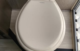 2022 25ft Nexus Triumph luxury. Solar Powered