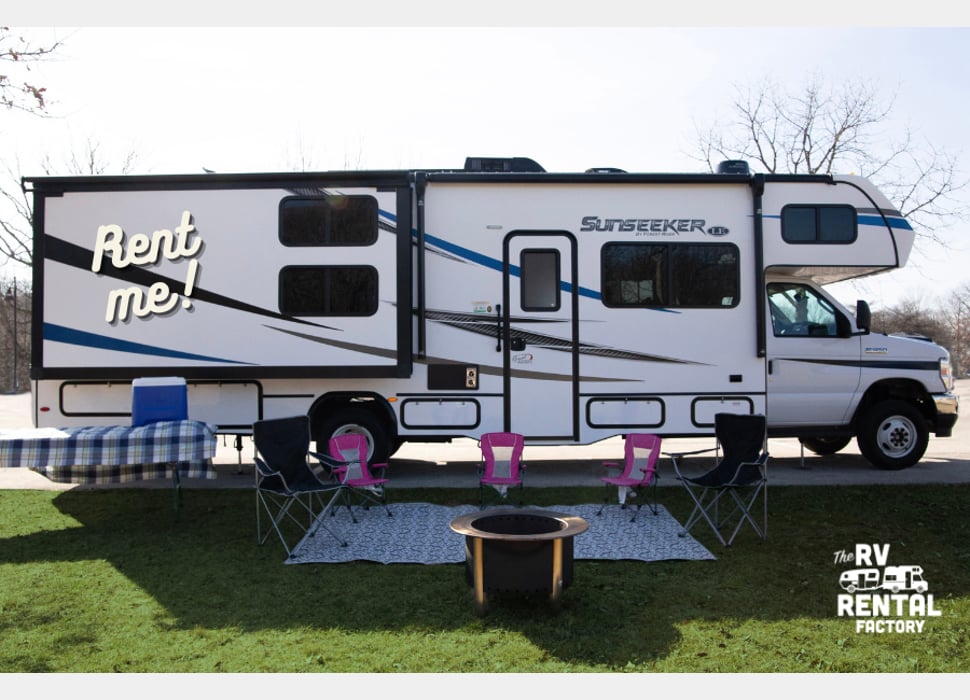 Class C Motor Home rentals in Naperville