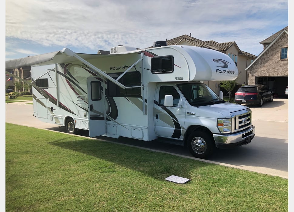 Class C Motor Home rentals in Little Elm