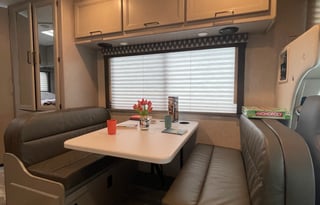 2023 Thor Motor Coach Quantum LC22