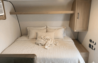 T9 2026 Keystone RV Coleman Legacy 17B