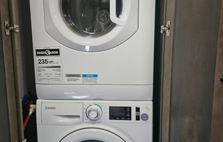 225.00 !week day, king bed,1.5 bath/ sleeps 6