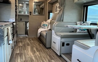 2023 Thor Motor Coach Four Winds 24C