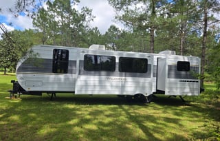 Family friendly with spacious private bunkroom!