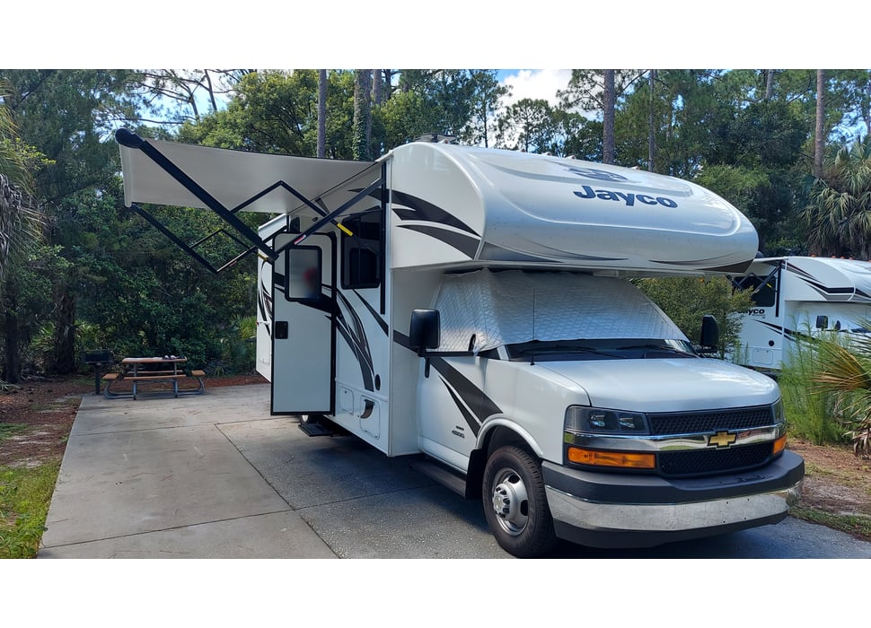 Class C Motor Home rentals in Miami