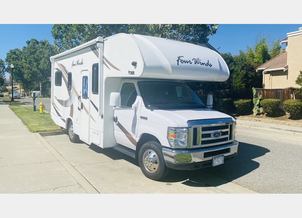 Class C Motor Home rentals in Las Vegas