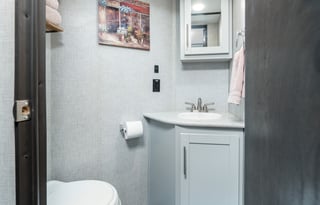 2020 Bullet 330BHS Full Bunks+ 2 Baths