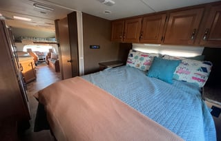 Thor Motor Coach Four Winds 31W