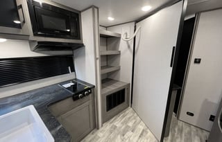 The Cozy Kodiak- Pet Friendly Bunkhouse