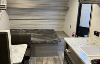 Rosentom, 2024 Dutchmen RV Coleman 17B