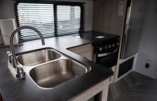 CAMP EZ-2022 Heartland Prowler