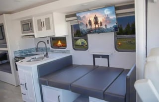 A01 - 10 Person w/ Bunk - The RV Rental Factory