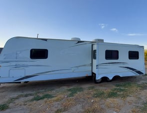 Keystone RV Cougar Half-Ton 29RLSWE