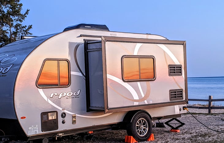 Sunrise reflecting off of Rose!