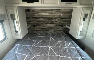 2022 Crossroads Cruiser KING BED  28RKS