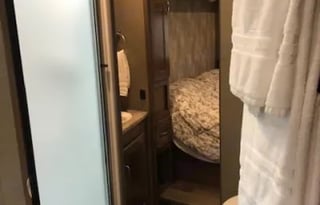 2019 Winnebago Intent 31P HAL1785