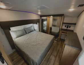 Forest River RV Cherokee Arctic Wolf Suite 3660