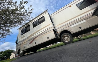 2000 Fleetwood RV Bounder 34T