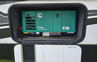 Toy Hauler 1.5 Bath 2021Grand Design Momentum 29G