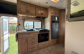 Thor Motor Coach Chateau Sprinter- low miles 18k