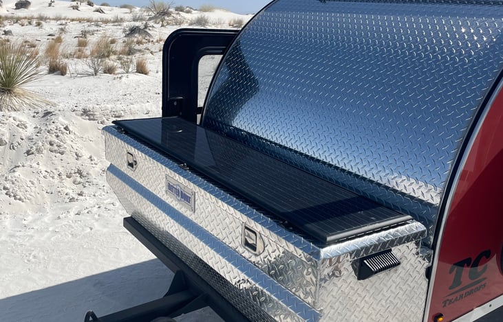 Solar panel on board, so you stay charged!