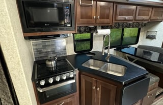 2018 Forest River RV Sunseeker LE 3250DSLE Ford