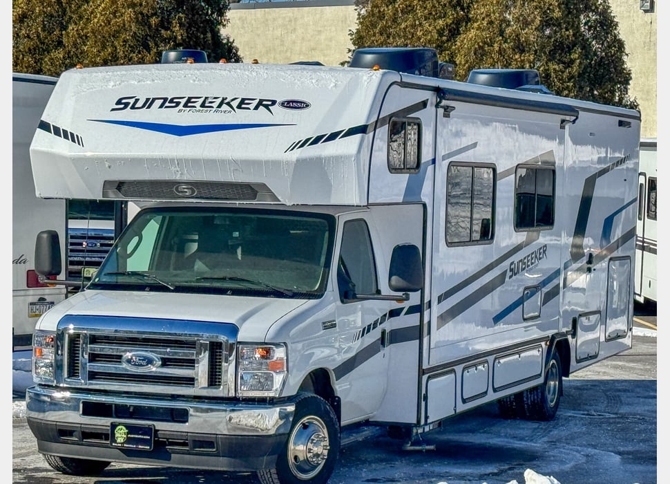 Class C Motor Home rentals in Manheim