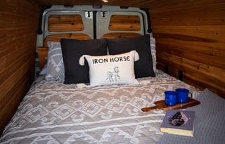 Mercedes-Benz "Iron Horse" Sprinter 2500 4X4