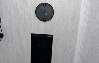 2025 Grey Wolf Fully Loaded & Pets Friendly