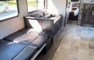 2021 Dutchmen RV Coleman Lantern LT Series 262BH