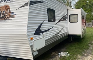 Enjoy your stay with this quaint RV!