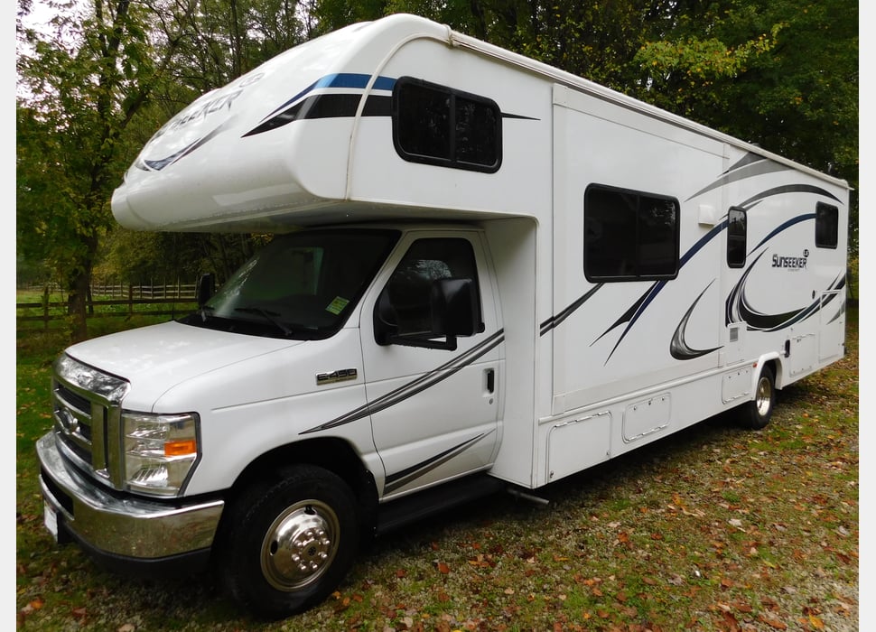 Class C Motor Home rentals in Saint Hedwig