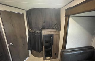 2021 Jay Flight Bunkhouse—Family Ready!