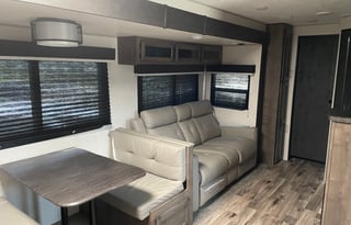 BUMBLE BEACH W/ KING BEG