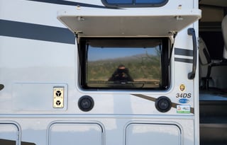 2022 FR3 34DS Class-A(Gas) Sleeps Up to 8 + Tent