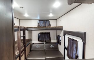 2019 2 Bedroom Jayco Ultra Light