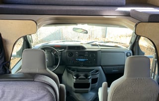 2017 Thor Motor Coach Four Winds 23A Grizzly5