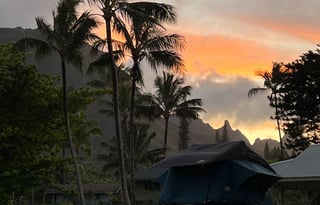 Adventure Awaits - Island Camper 2022 4R