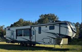 Dos Casita - Two private bedrooms!!