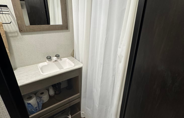 Full shower to stay fresh on your trip