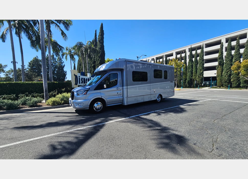 Class C Motor Home rentals in Las Vegas