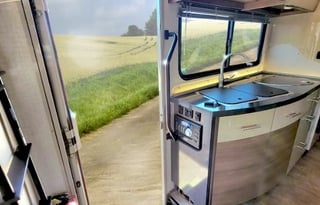 "Eljoy" Easy-Driving, Fuel-Efficient Winnebago