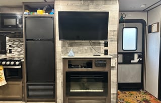 2020 Coleman Lantern BH 285