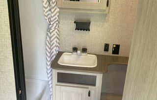 2024 Zinger 211RD Adventure Trailer